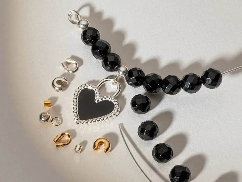 Twórz unikalne naszyjniki DIY: od domu po profesjonalne półfabrykaty