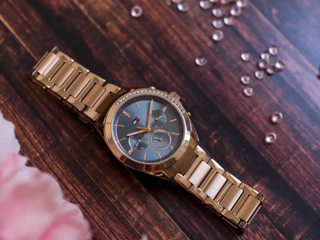 Zegarek Tommy Hilfiger damski: Jak wybrać idealny styl i jakość?