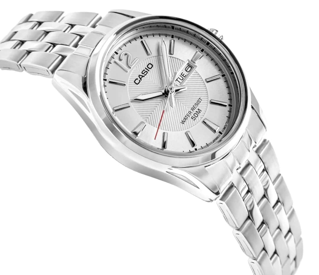 Biały zegarek damski: odkryj idealny model i stylizacje!